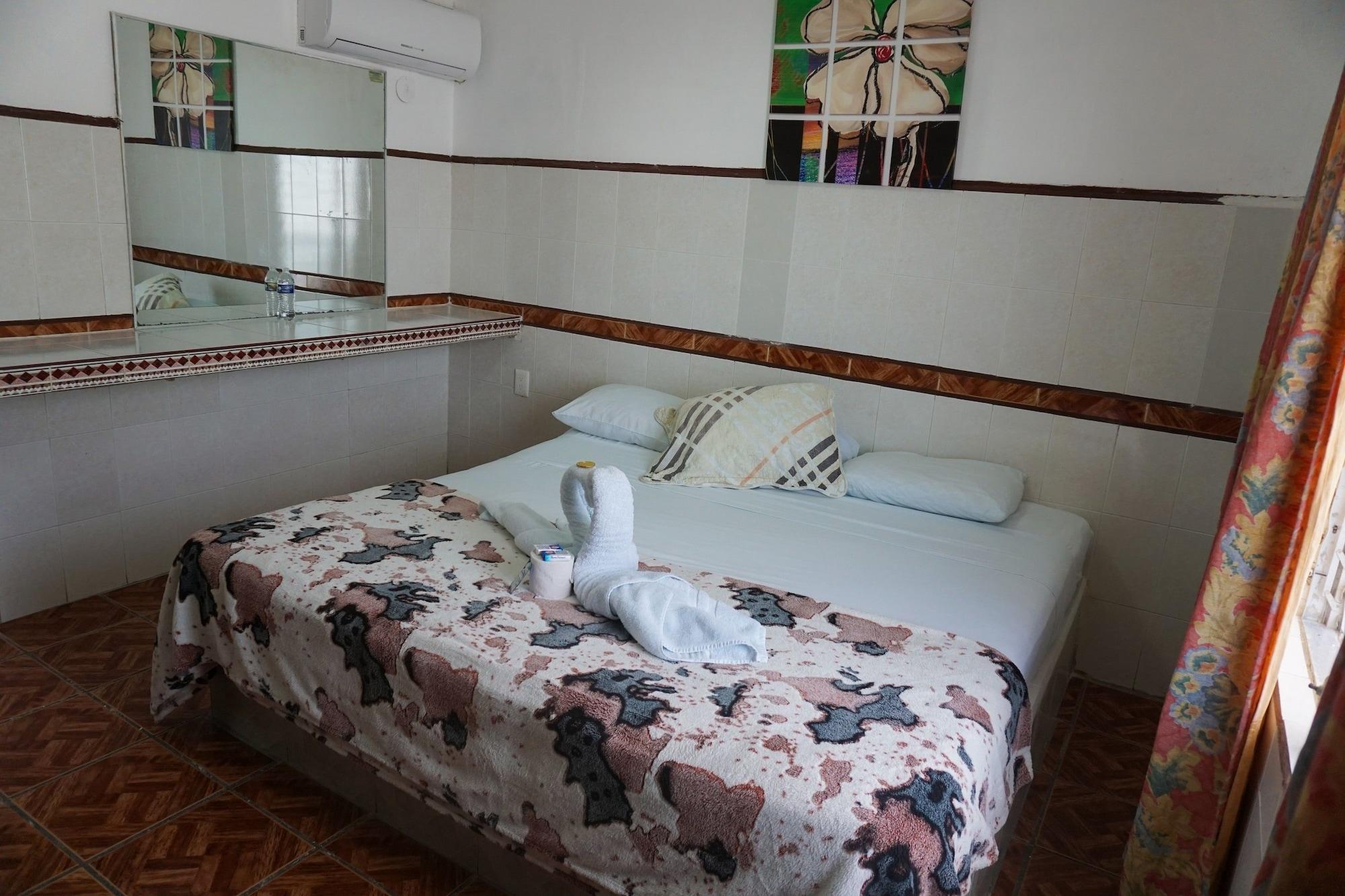 Hotel Real Azteca Chetumal Bagian luar foto