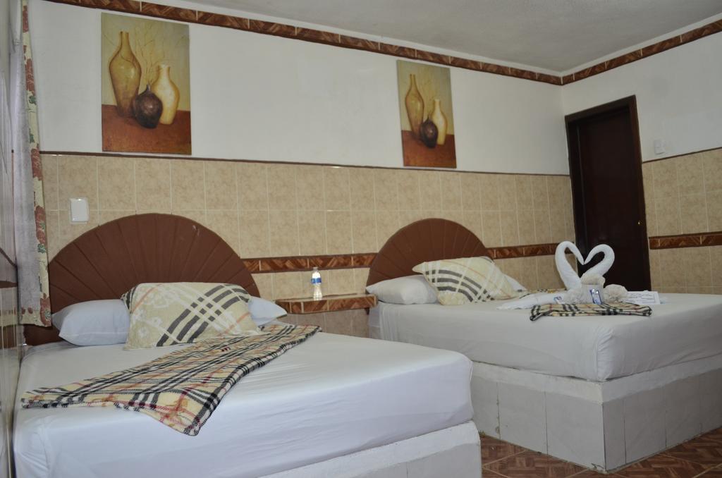 Hotel Real Azteca Chetumal Bagian luar foto